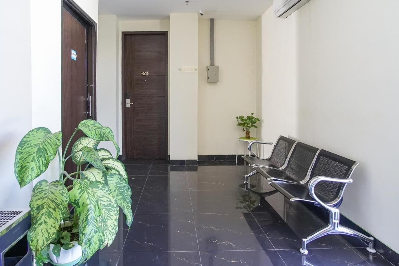 Hotel Royal Manado Exterior photo